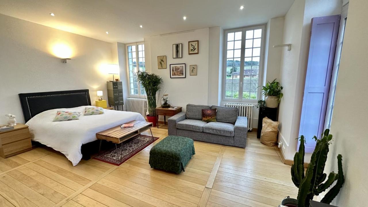 Le Prieure De Buffon Bed and Breakfast Rum bild