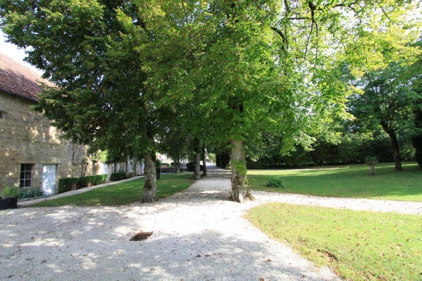 Le Prieure De Buffon Bed and Breakfast Exteriör bild