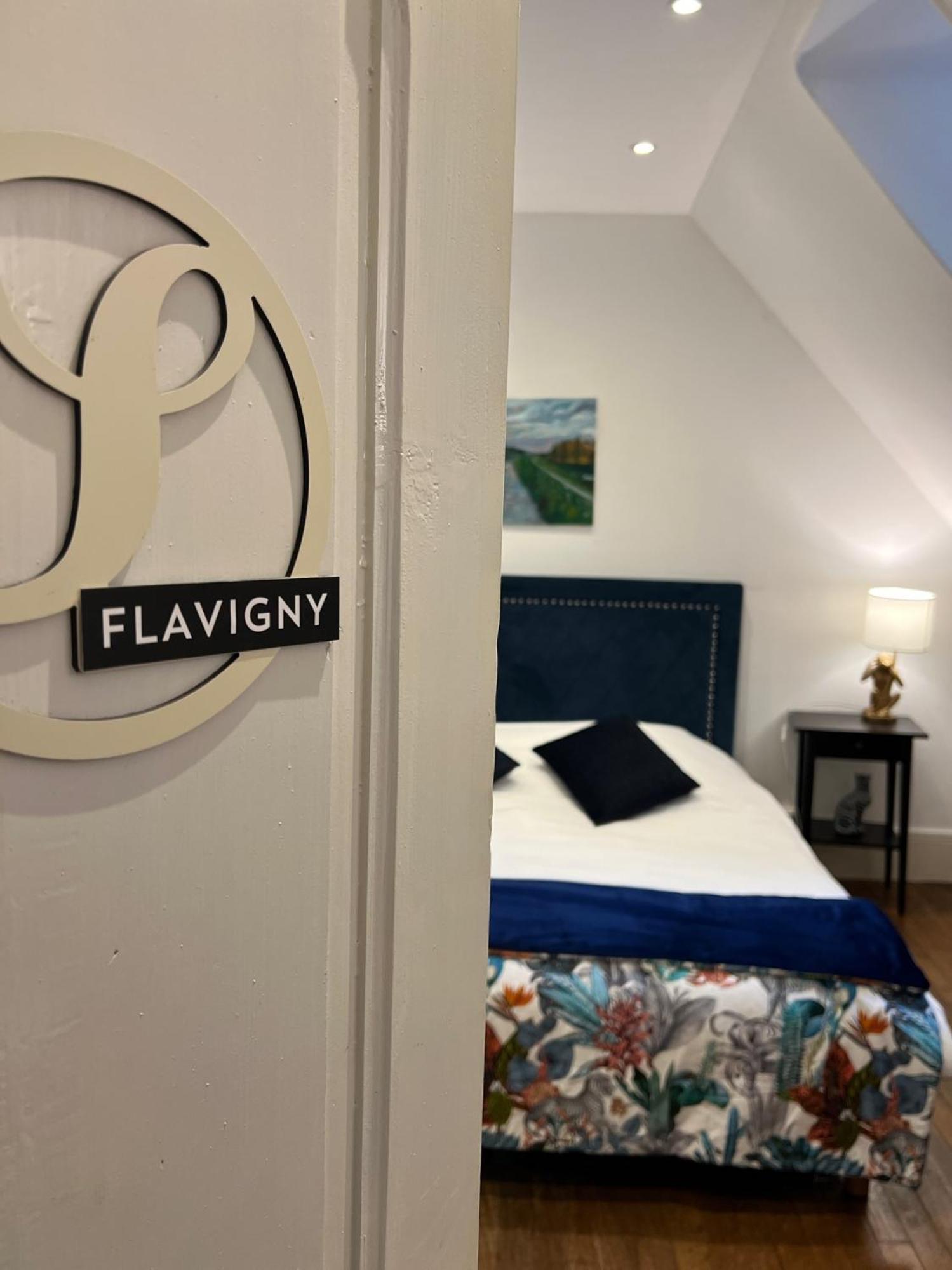 Le Prieure De Buffon Bed and Breakfast Rum bild
